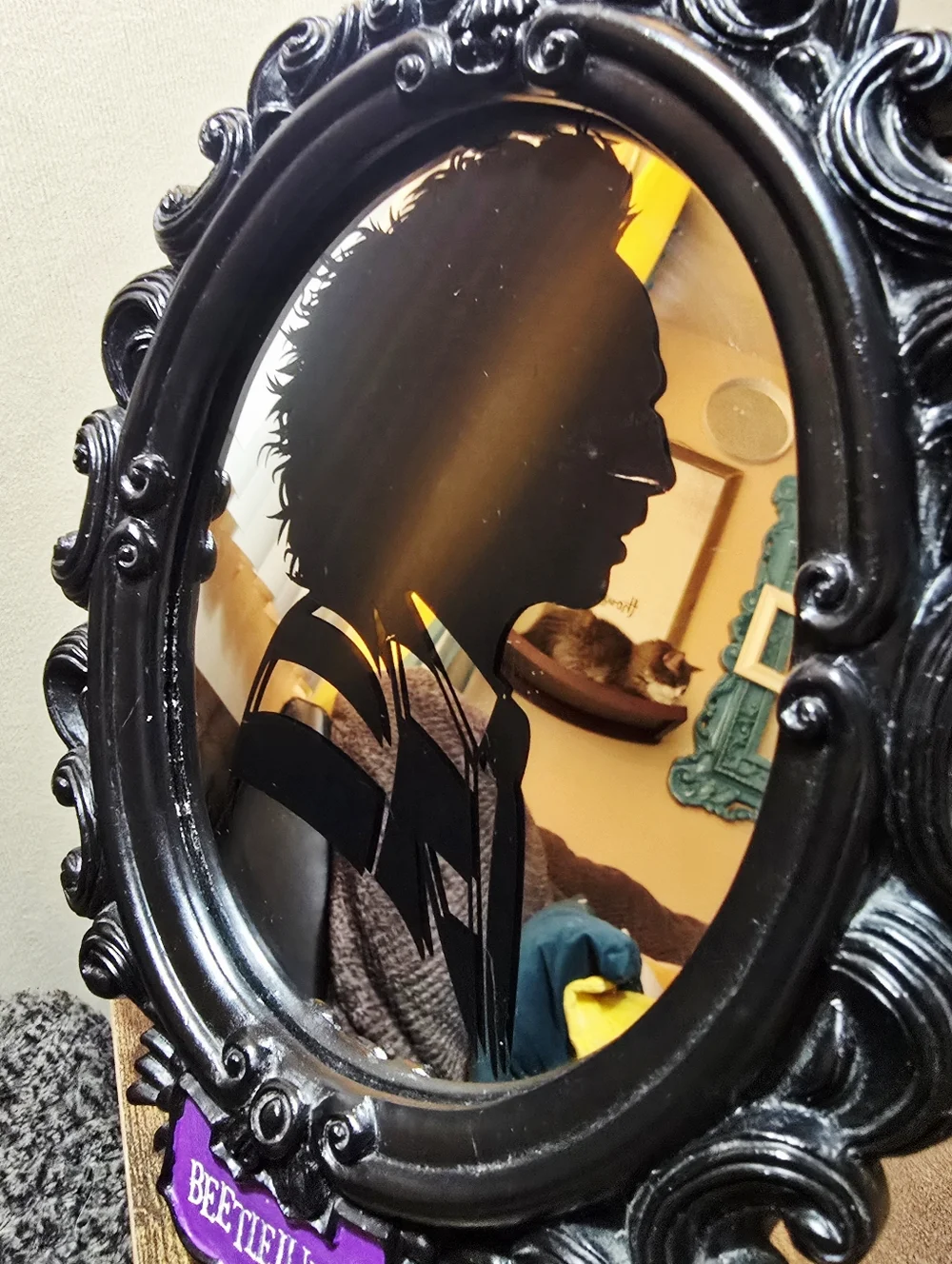 🖤 Beetlejuice & Lydia Silhouette Frames – Spirit Halloween Set (WB Licensed) 🖤